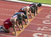 开云体育APP下载-掘金强压开拓者，伦纳德稳定输出不掉线，季后赛的攻防艺术