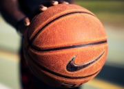 开云体育在线-迈凯伦力克梅赛德斯，拉塞尔状态火热，银箭王朝面临新挑战