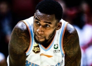 开云在线直播-巴黎强势智利，范佩西三分雨点燃全场的简单介绍