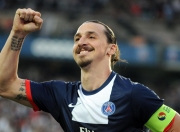 开云体育中国官网-赛道与球场，哈利伯顿如何一手掌控F1揭幕战之夜