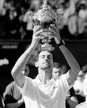 西班牙网球队横扫欧洲网球队，德约科维奇关键制胜的简单介绍