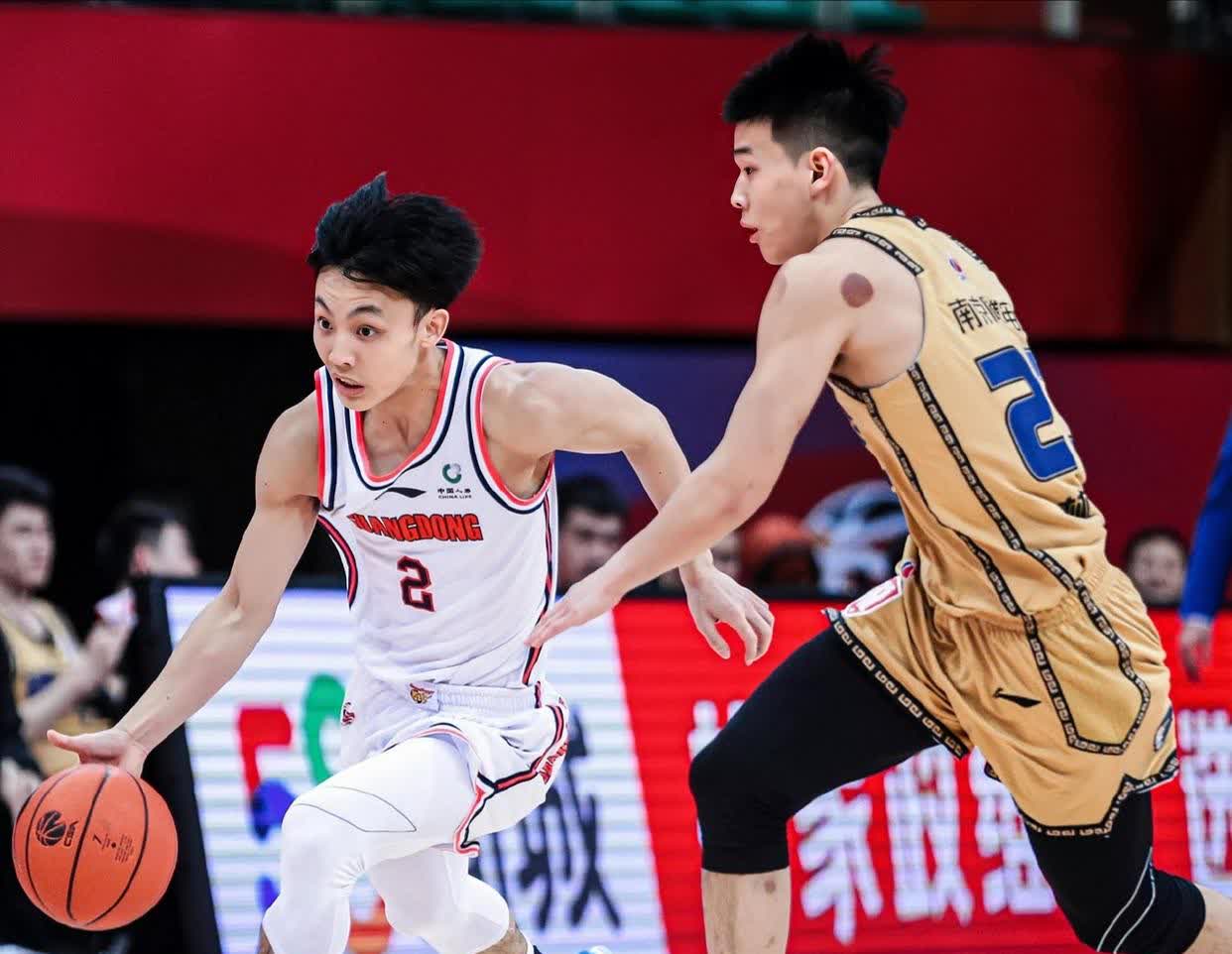 广东男篮实力碾压，轻取对手四连胜继续领跑