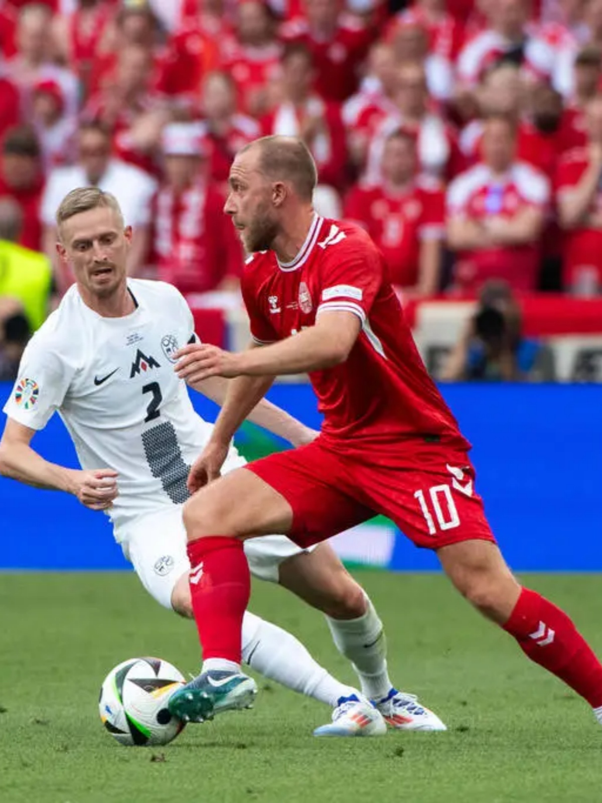 波兰国家队轻松晋级欧锦赛半决赛