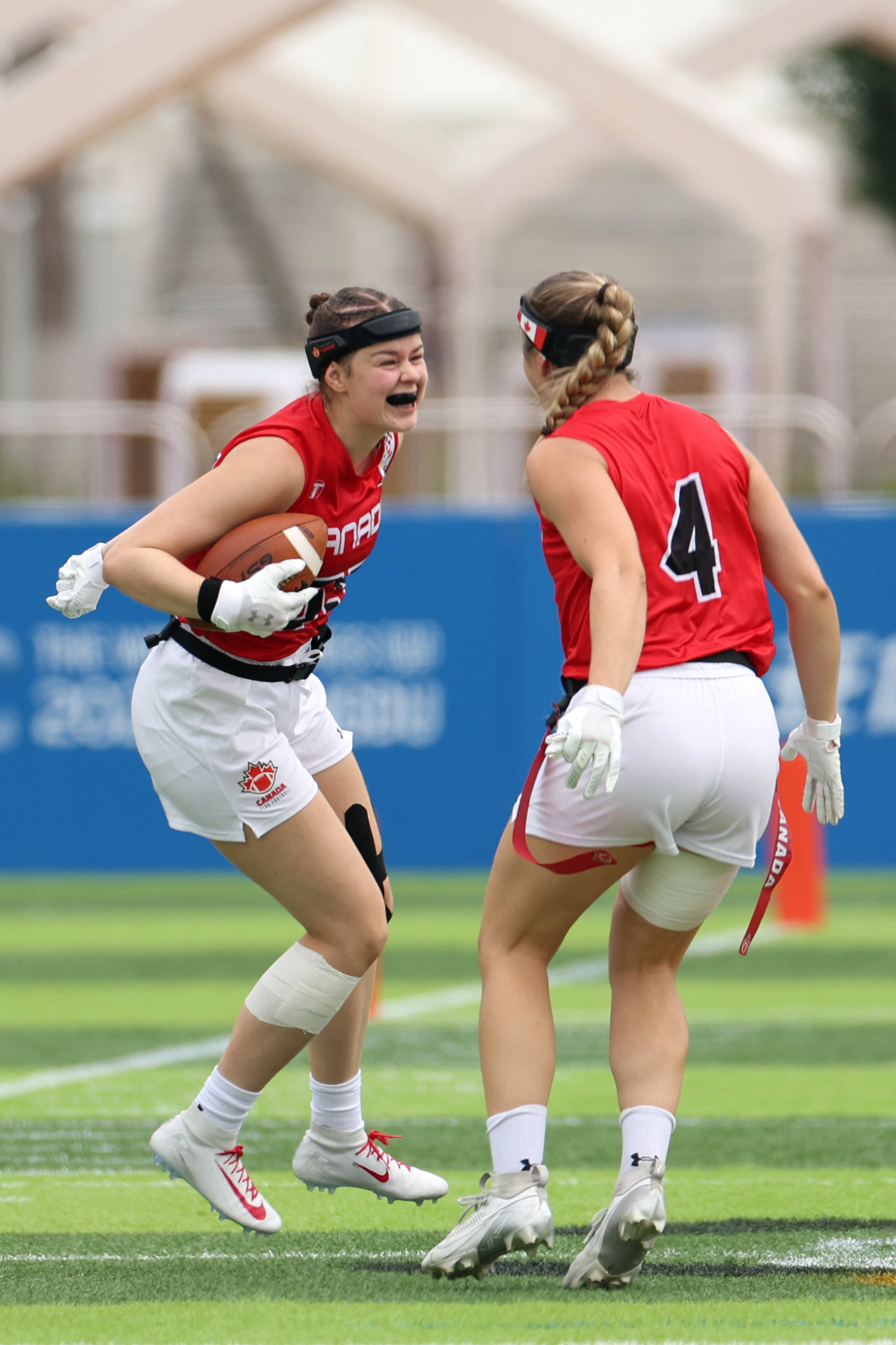 加拿大女子长跑选手突围晋级