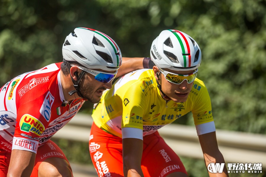 越南球队突围成功,创造历史佳绩 越南球队突围成功,创造历史佳绩