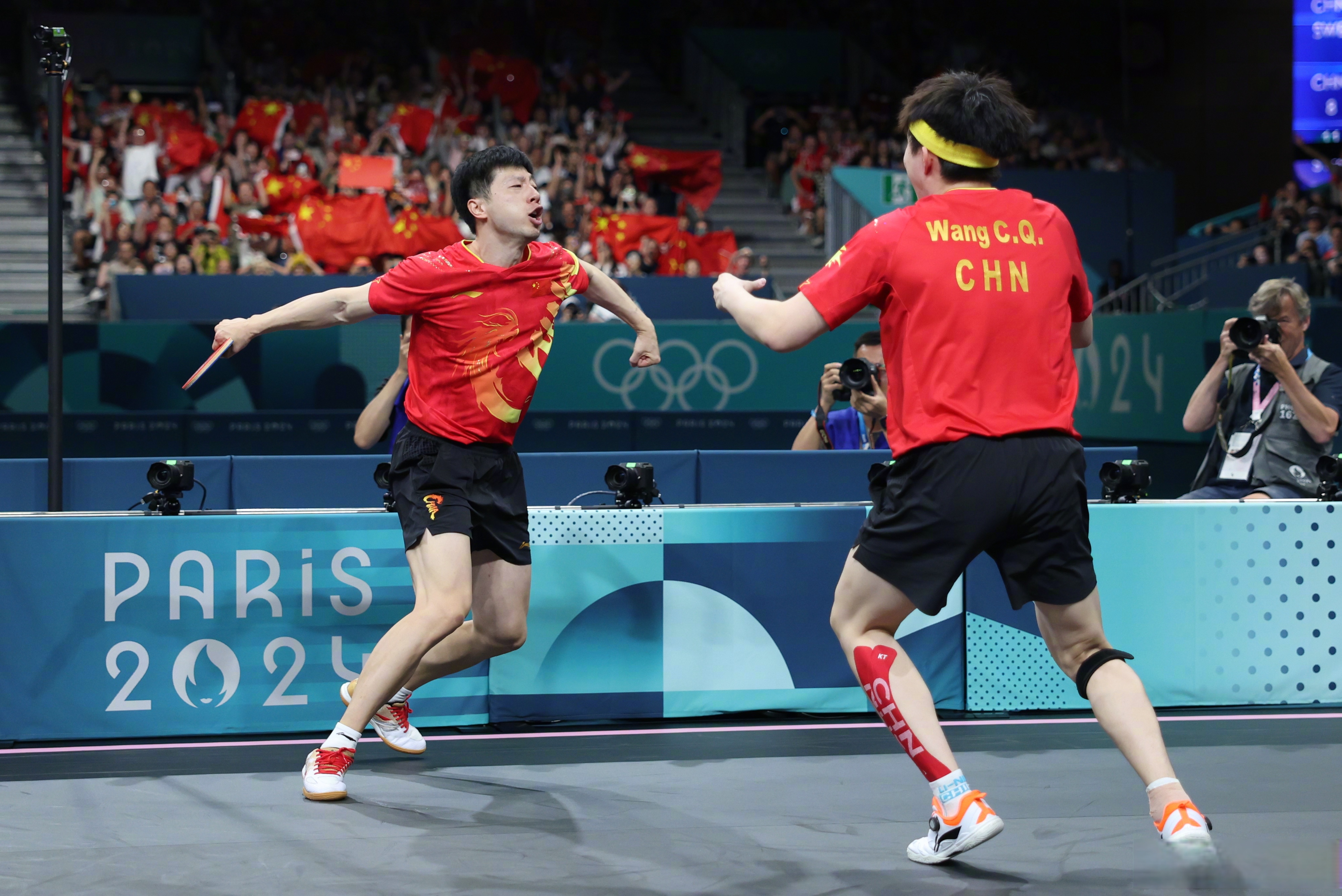 包含中国队险胜韩国队，马龙惊艳四座的词条