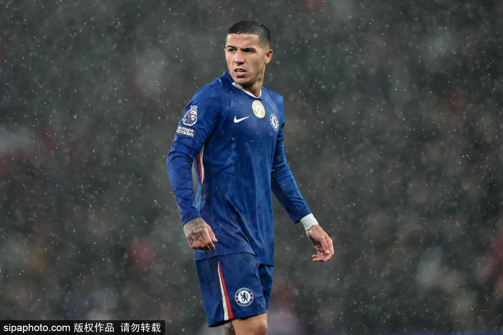 西班牙碾压切尔西，莱万状态火热的简单介绍