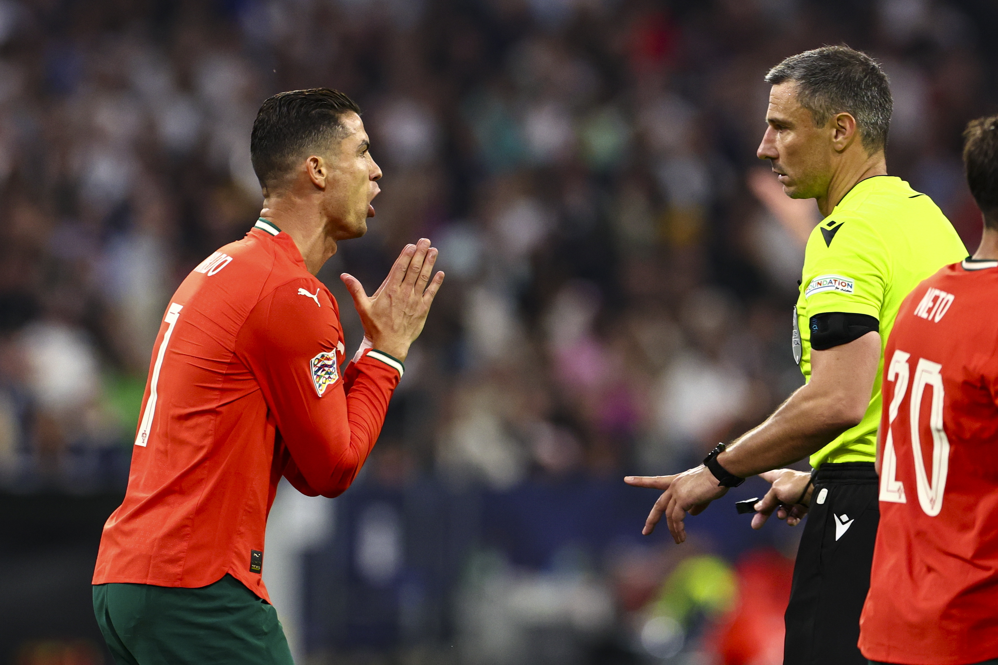 葡萄牙连进两球逆转局势，成为关注焦点