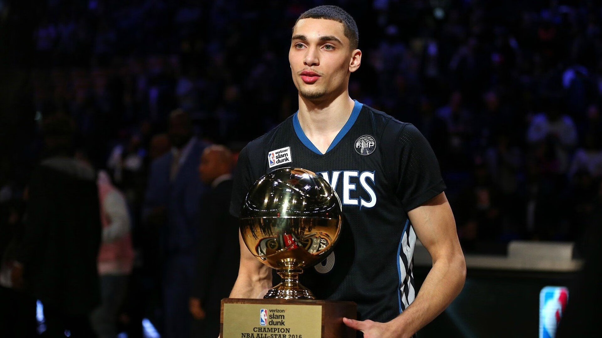 班凯罗关键一击定乾坤,黄蜂力克马刺的战术博弈与成长启示